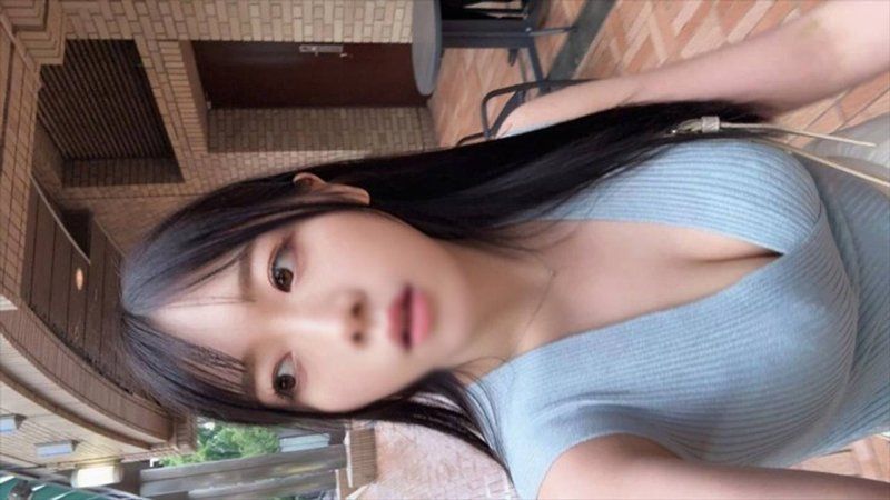 【絕倫狂噴】肉食系樸素 靠搭訕帥哥 淫蕩女爆發即刻插入無套中出